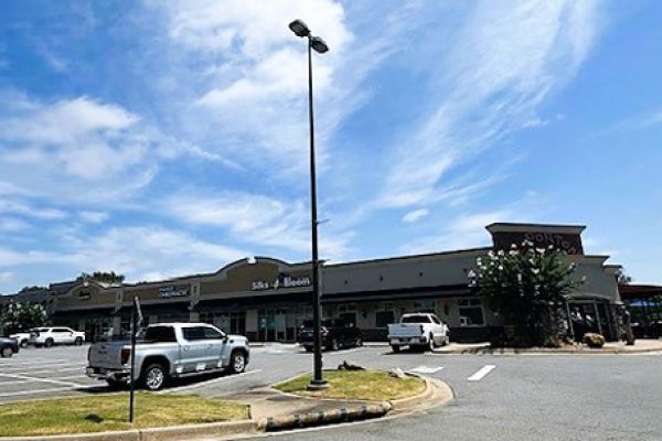 Dogwood Crossing Retail Leasing Location